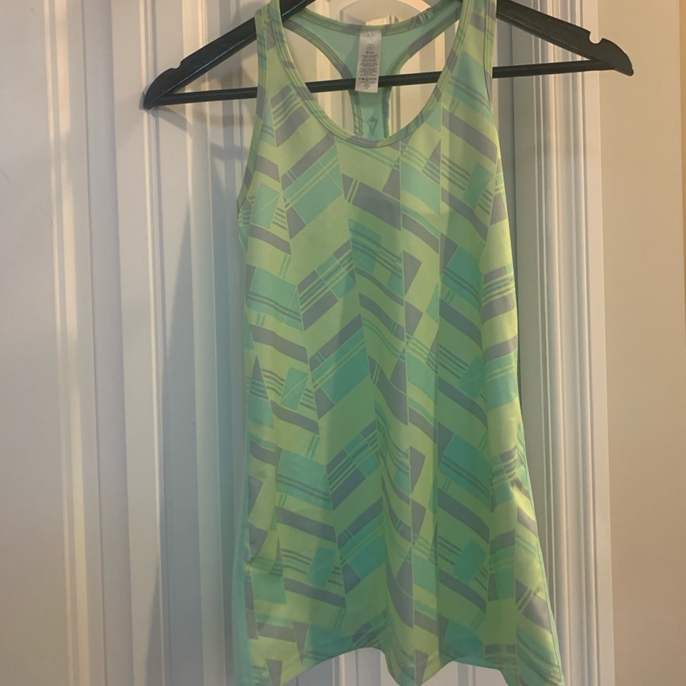 Size 14 girls Ivivva keep your cool racer tank
